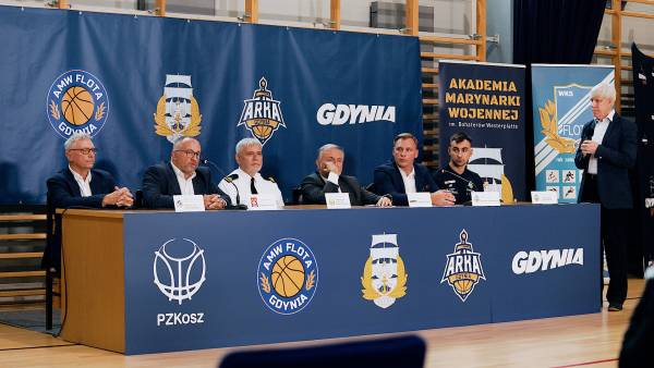 Rozwój koszykówki w Gdyni - konferencja prasowa w AMW